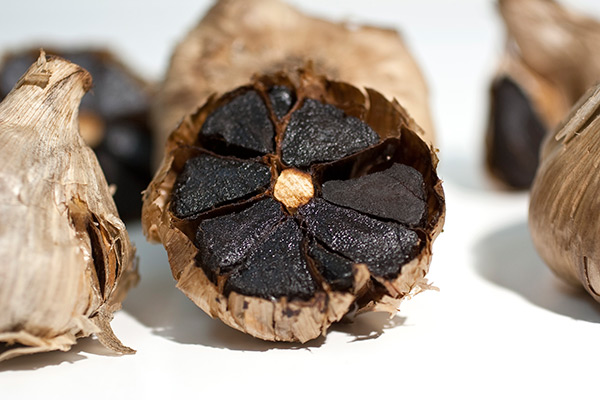 Black Garlic by Foodista