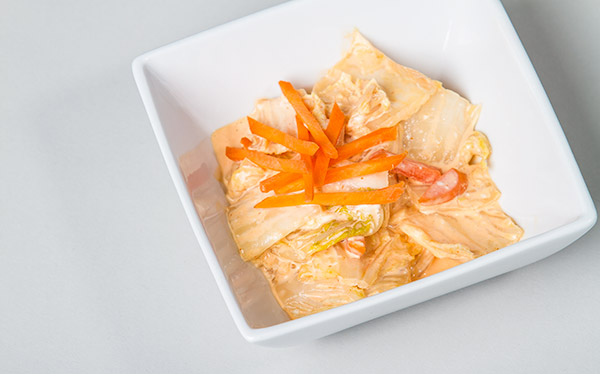 Fermented Sriracha, Cabbage and Carrot Salad